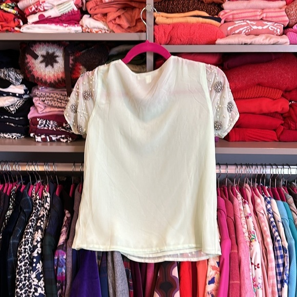 Piperlime pastel green crystal and pearl embellished blouse. Size XS - Picture 3 of 3